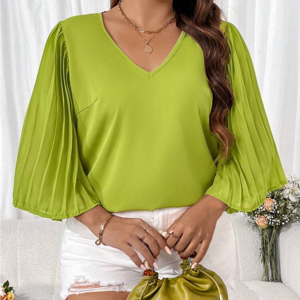 This week stop by my closet lowering prices everyday ππβ€οΈ LIKE this listing π - Picture 5 of 16